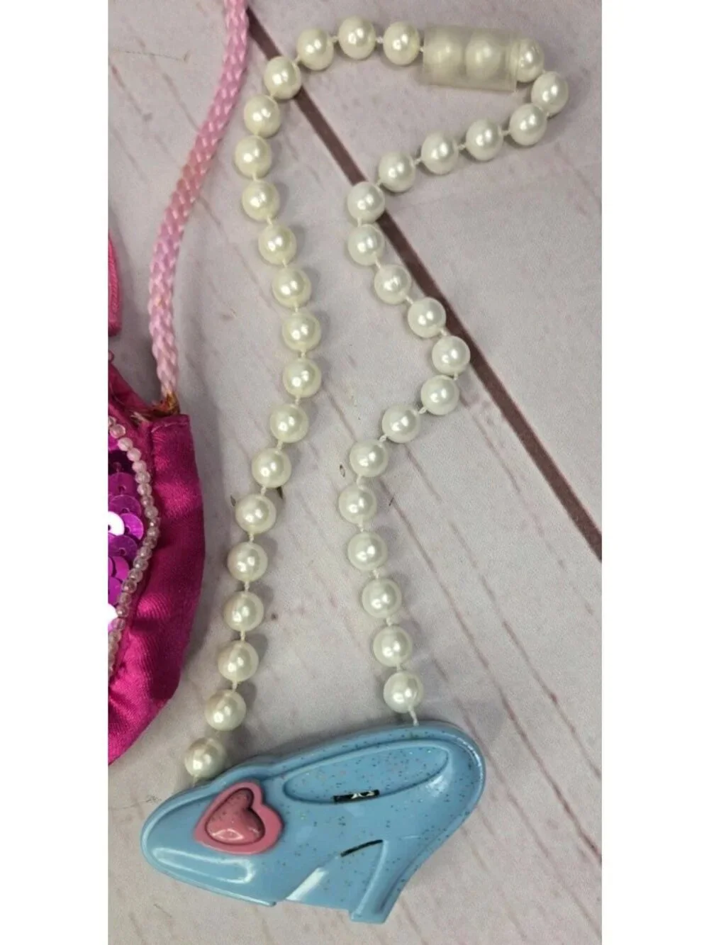 Disney Belle Sequined Heart Purse & Cinderella Faux Pearl Necklace Working
